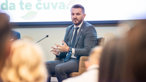Dukaj na Konferenciji „Opštine za EU“ - Bez promjene pristupa nema suštinskih reformi thumb2.jpg