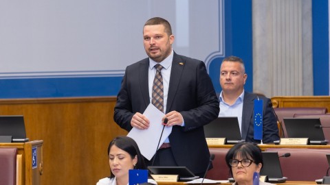 Mikić: U što skorijem roku zakazati sjednicu Odbora za bezbjednost thumb2.jpg