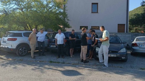Protest mještana na Cetinju: Prijava protiv Kapa zbog lutajuće stoke, najavljena blokada magistrale thumb2.jpg