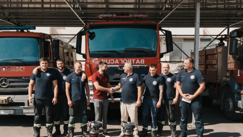 Kompanija MaxBet donira opremu Službi zaštite i spašavanja Budva   thumb2.jpg