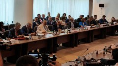 Sastanak u Sarajevu: Političari ostaju duboko podeljeni