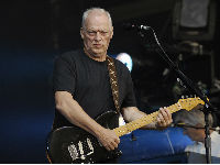 david-gilmour-stefan-m.-pragerc2006-.jpg