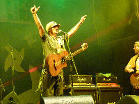 583047_manuchaolaventura-2013budapestpark14jpg